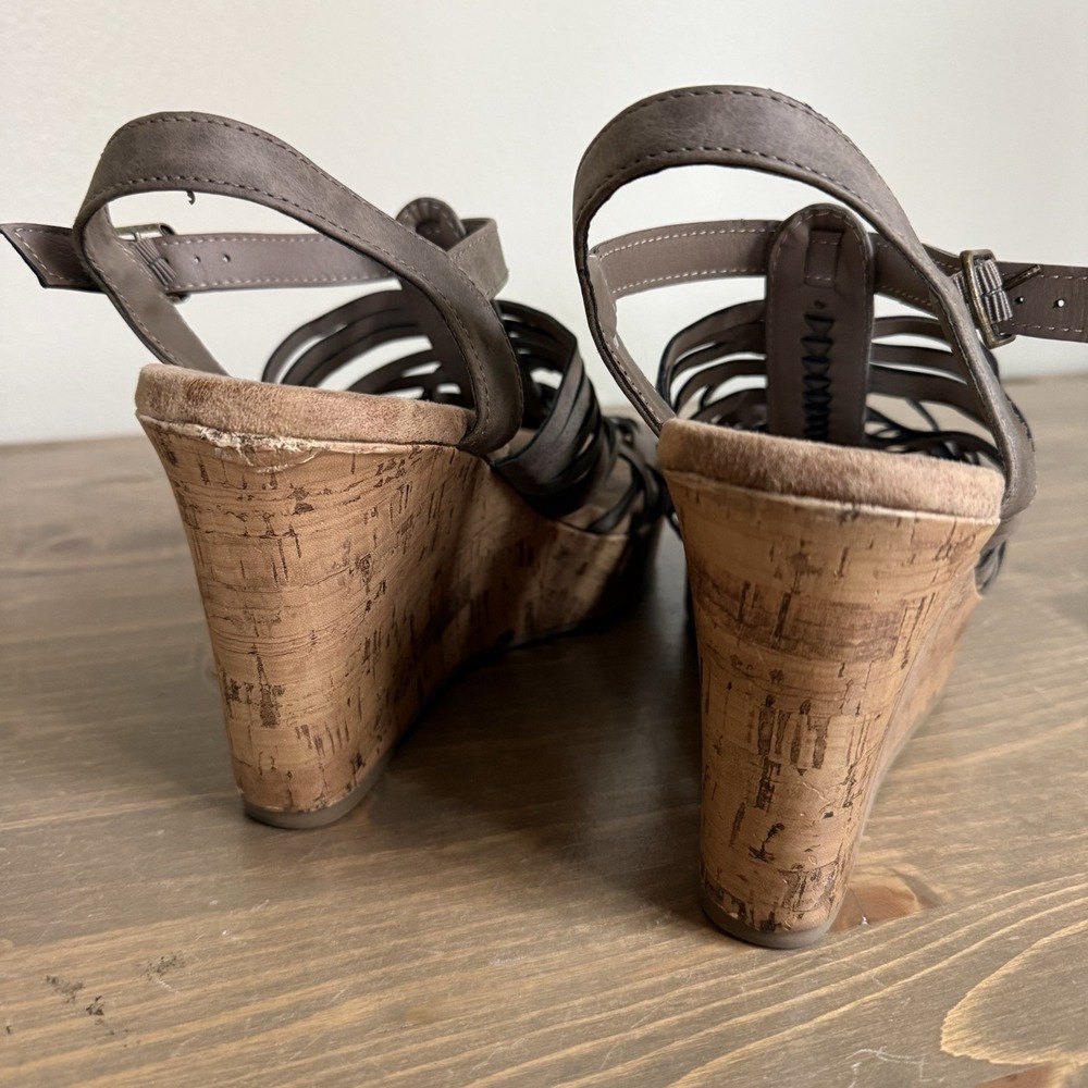 Maurice's Womens 9M Brown Strappy Cork Wedge Open‎ Toe Sandals Heel - Picture 6 of 10